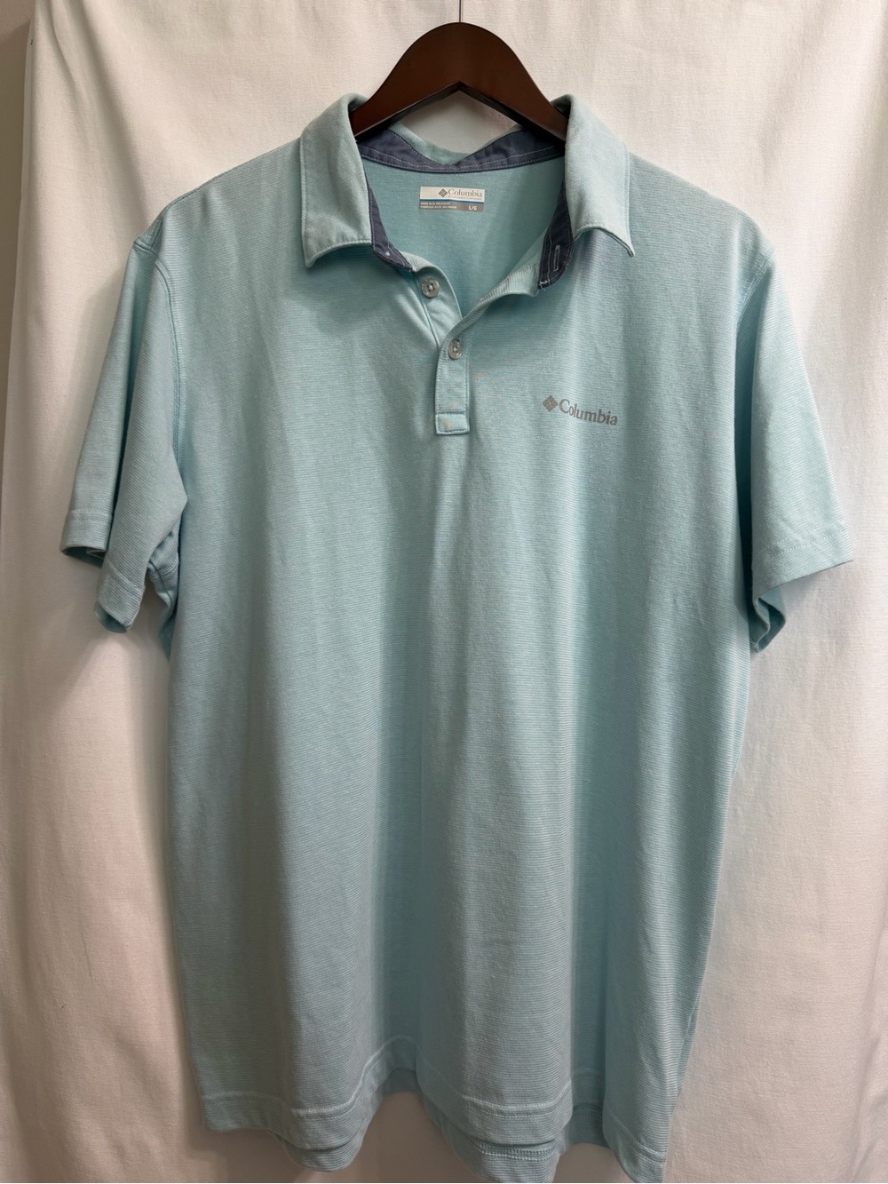 Columbia Men’s Light Blue Polo Shirt - Large